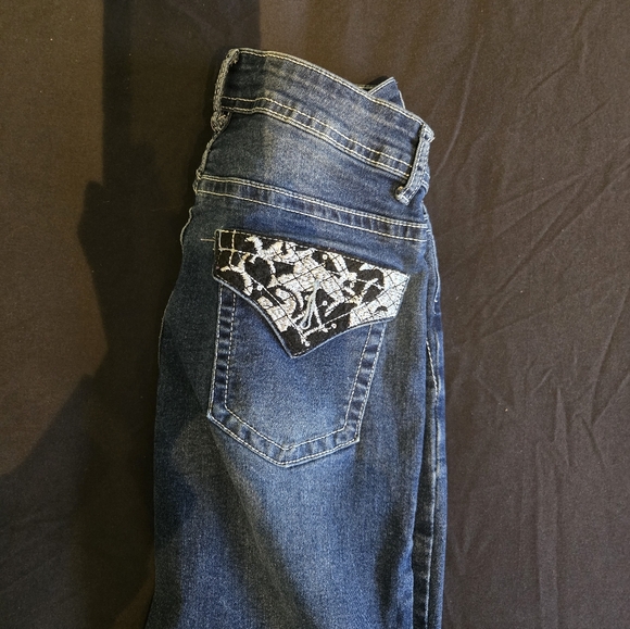 Women's Blue Jeans - Picture 2 of 4